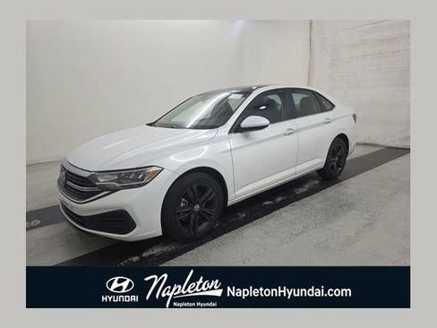 Used 2023 Volkswagen Jetta SE w/ Panoramic Sunroof Package FWD image 1