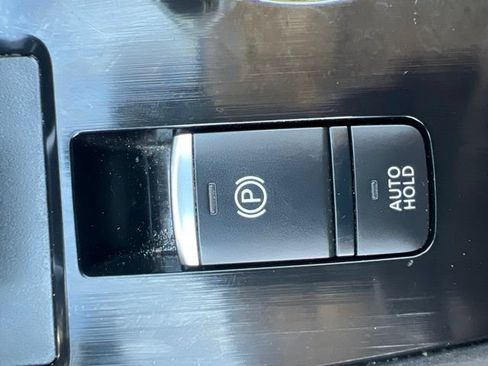 Used 2023 Nissan Rogue SV FWD image 20