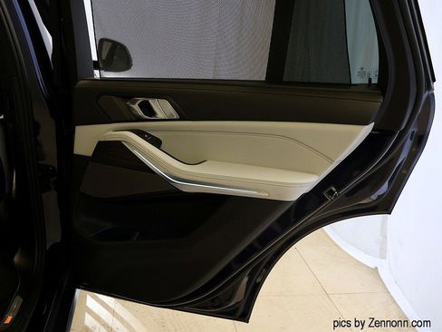 Used 2026 BMW X5 xDrive40i w/ Climate Comfort Package image 34