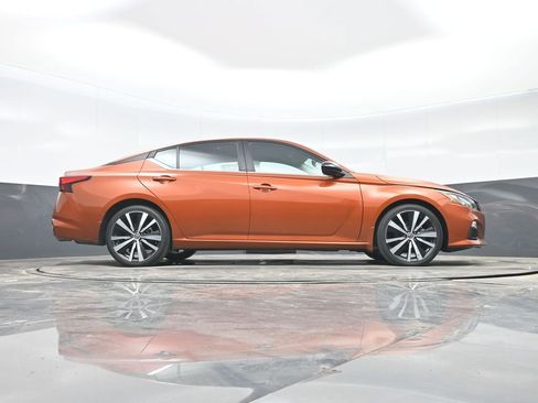 Used 2021 Nissan Altima 2.5 SR image 40