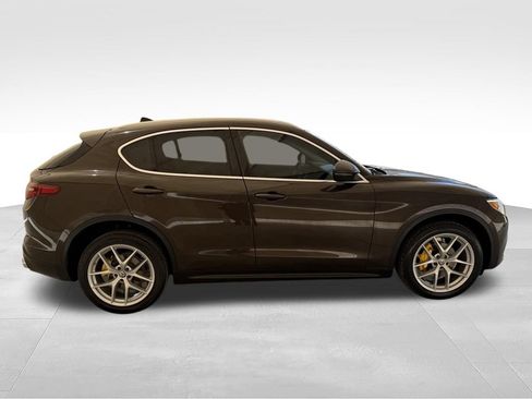 Used 2019 Alfa Romeo Stelvio Ti Lusso w/ Quick Order Package 22X Lusso AWD/4WD image 7