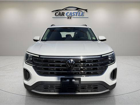 Used 2024 Volkswagen Atlas SE AWD/4WD image 4