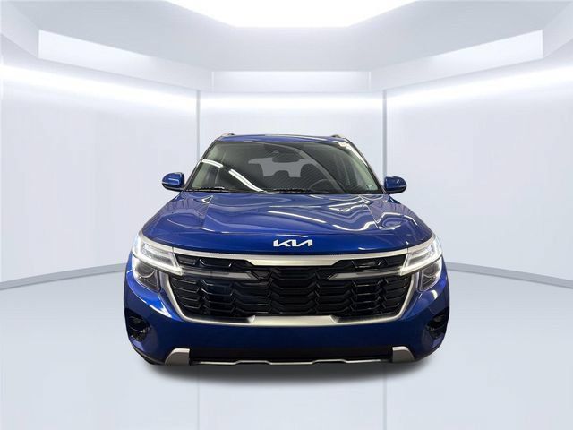 Certified 2025 Kia Seltos S AWD/4WD image 10