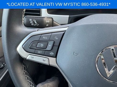 Certified 2022 Volkswagen Atlas Cross Sport SE w/ Panoramic Sunroof Package image 35