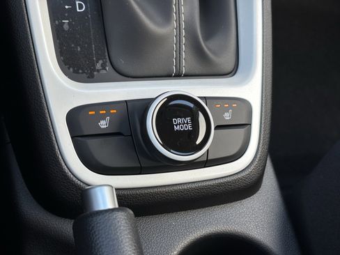 New 2026 Hyundai Venue SEL image 18