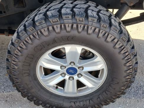 Used 2018 Ford F150 XLT image 14