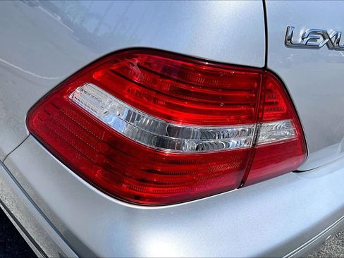 Used 2006 Lexus LS 430 RWD image 27