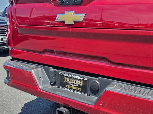 Used 2024 Chevrolet Silverado 3500 High Country w/ High Country Premium Package AWD/4WD image 14
