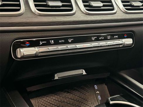 Certified 2025 Mercedes-Benz GLE 450 4MATIC image 25