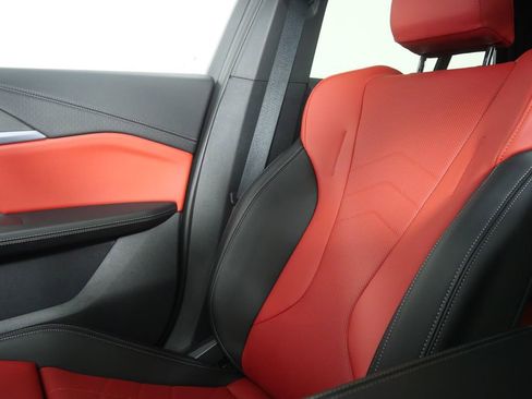 Certified 2025 BMW X2 xDrive28i image 25