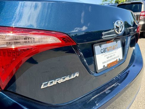 Used 2018 Toyota Corolla LE FWD image 11