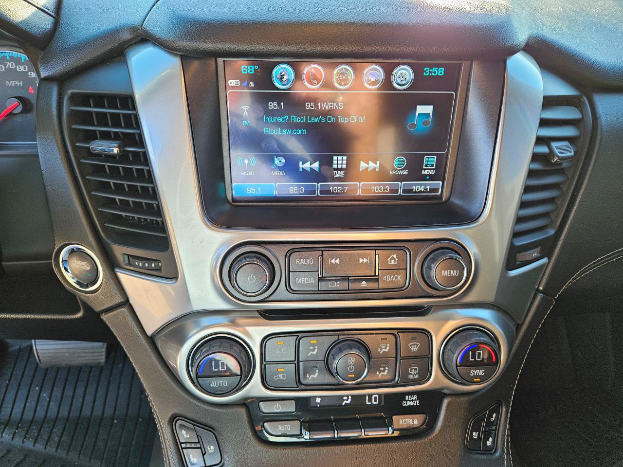 Used 2019 Chevrolet Tahoe Premier w/ Premier Plus Edition AWD/4WD image 20