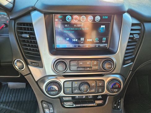 Used 2019 Chevrolet Tahoe Premier w/ Premier Plus Edition AWD/4WD image 20