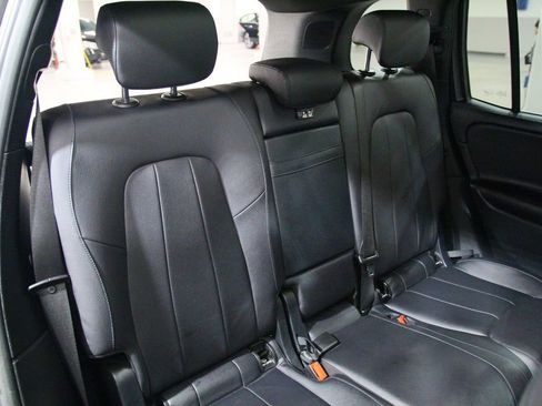 Used 2023 Mercedes-Benz GLB 250 4MATIC image 26