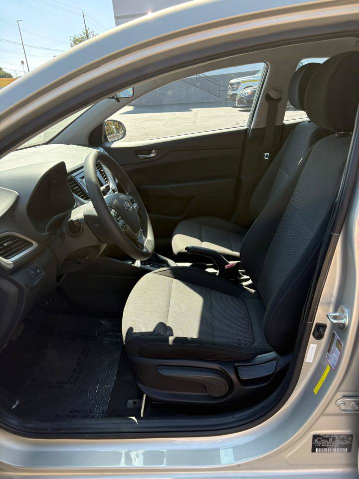Used 2019 Hyundai Accent SE w/ Cargo Package FWD image 10
