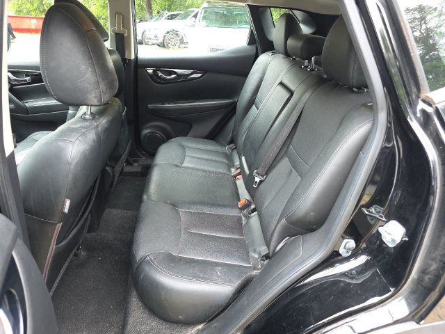 Used 2017 Nissan Rogue Sport SL AWD/4WD image 26
