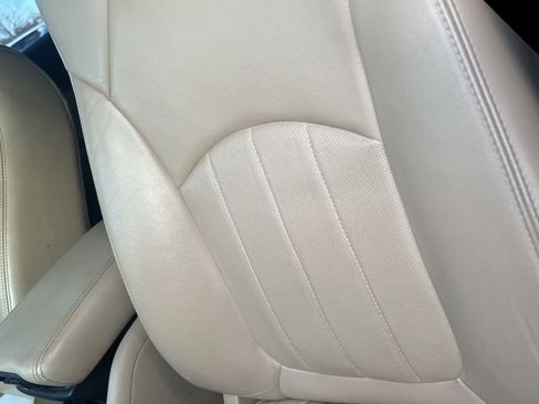 Used 2012 GMC Acadia Denali image 20