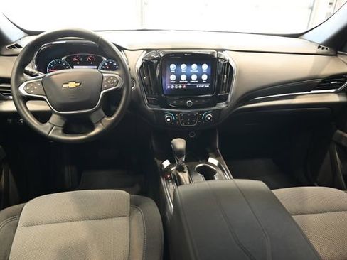 Used 2023 Chevrolet Traverse LT FWD image 13