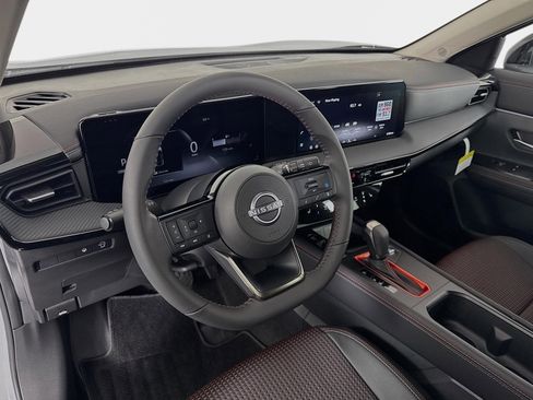 New 2026 Nissan Kicks SR w/ Cold Weather Package image 9