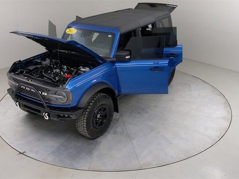 Used 2022 Ford Bronco Badlands image 43