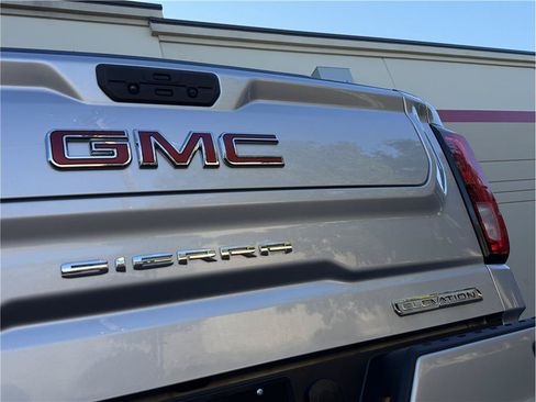 Used 2022 GMC Sierra 1500 Elevation w/ Preferred Package AWD/4WD image 23