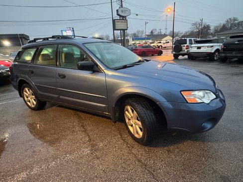 Used 2007 Subaru Outback 2.5i image 7
