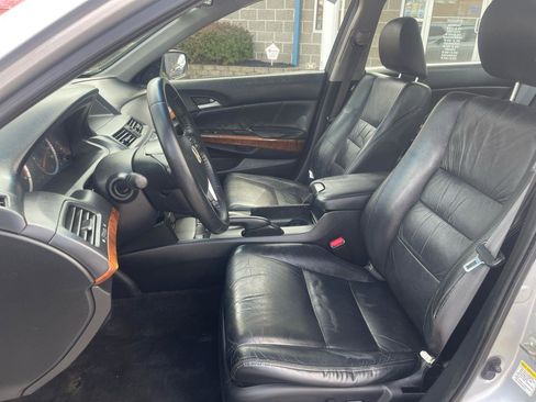Used 2011 Honda Accord EX-L image 13