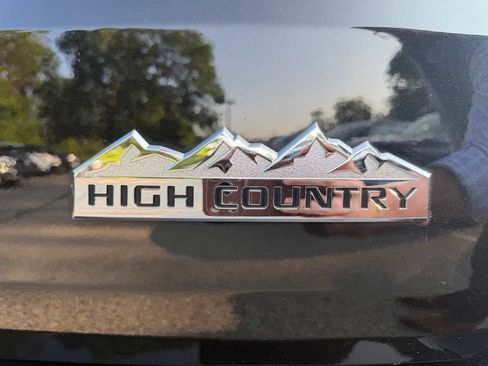 Used 2018 Chevrolet Traverse High Country w/ LPO, Floor Liner Package AWD/4WD image 5
