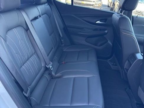 Used 2025 Buick Envista Avenir image 42