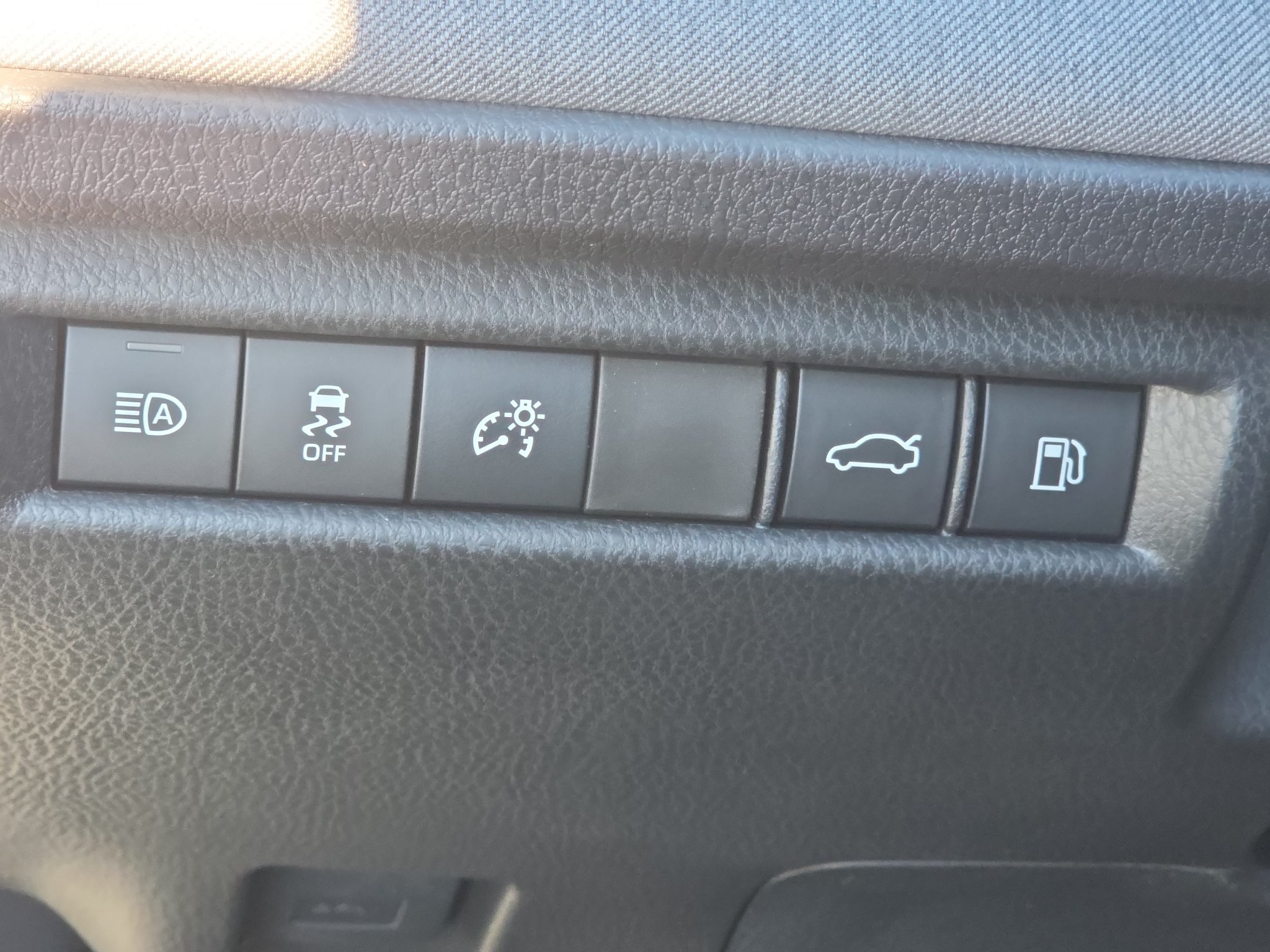 New 2026 Toyota Camry LE w/ Convenience Package AWD/4WD image 23