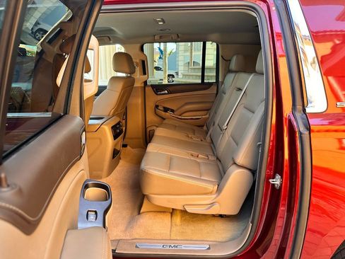 Used 2016 GMC Yukon XL SLT AWD/4WD image 65