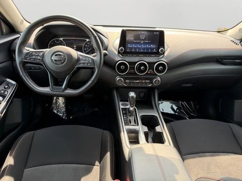 Used 2023 Nissan Sentra SR w/ Electronics Package image 16