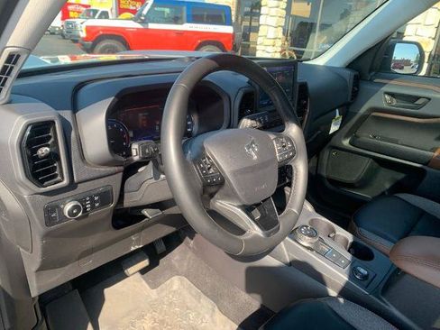 Certified 2024 Ford Bronco Sport Outer Banks w/ Tech Package AWD/4WD image 24