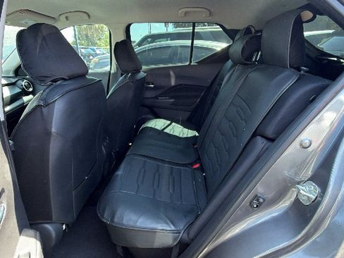 Used 2023 Nissan Kicks SV FWD image 11