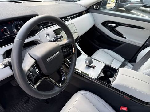 Used 2024 Land Rover Range Rover Evoque S AWD/4WD image 15