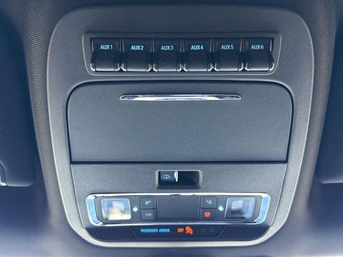 Used 2025 Ford F150 Raptor AWD/4WD image 29
