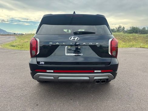 Used 2024 Hyundai Palisade Limited FWD image 7
