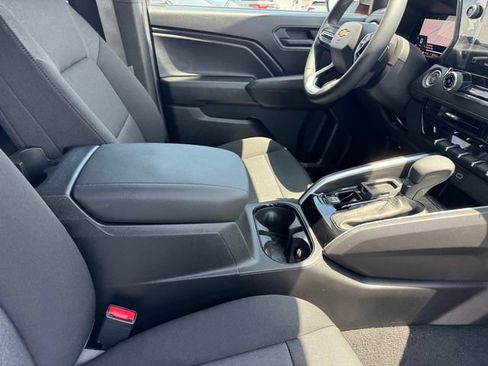 Used 2026 Chevrolet Colorado W/T w/ WT Custom Package RWD image 6