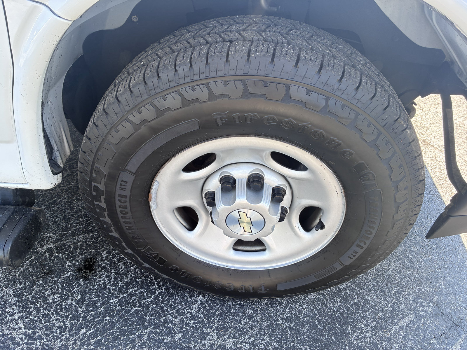 Used 2020 Chevrolet Express 2500 LS RWD image 11