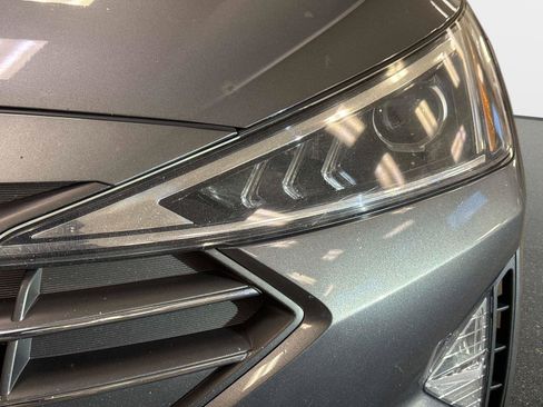 Used 2019 Hyundai Elantra SEL w/ Cargo Package image 10