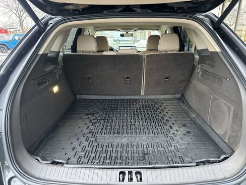 Certified 2022 Lincoln Nautilus FWD w/ Premium Package image 21