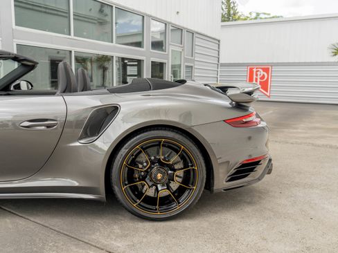 Used 2019 Porsche 911 Turbo S AWD/4WD image 5