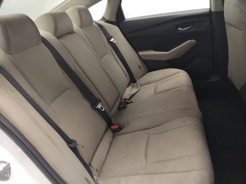 Used 2024 Honda Accord EX image 19