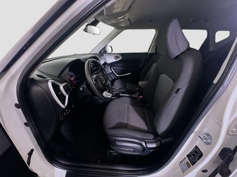 Used 2022 Kia Soul LX w/ Technology Package FWD image 13