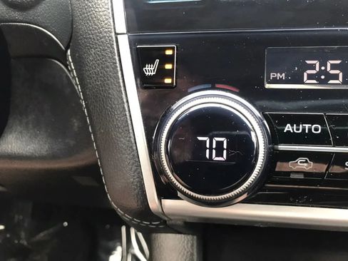Used 2018 Subaru Outback 2.5i Limited AWD/4WD image 26