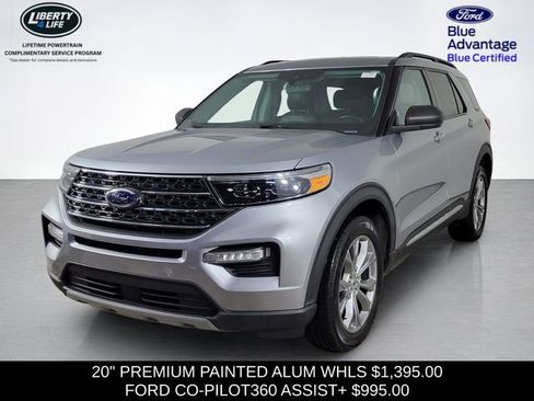 Certified 2022 Ford Explorer XLT w/ Equipment Group 202A image 7
