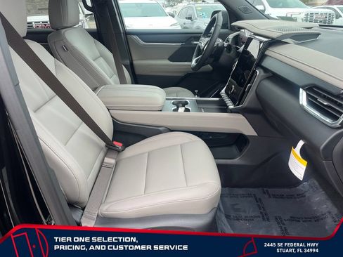 New 2026 GMC Acadia Elevation w/ Black Edition FWD image 20