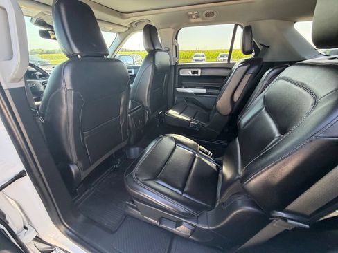Used 2023 Ford Explorer XLT w/ Equipment Group 202A AWD/4WD image 24