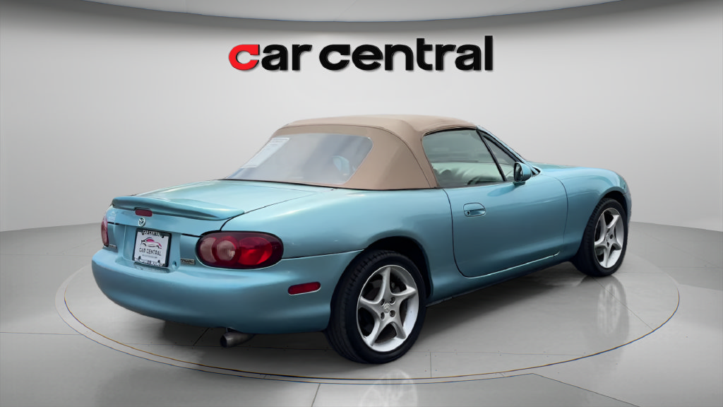 Used 2001 MAZDA MX-5 Miata RWD image 5