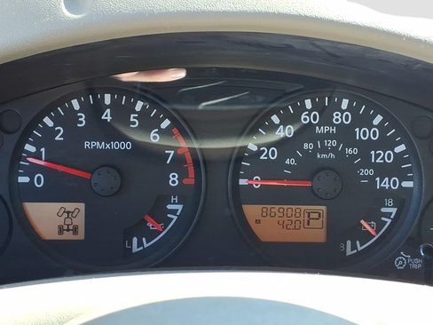Used 2015 Nissan Frontier SV w/ SV Value Truck Package AWD/4WD image 25